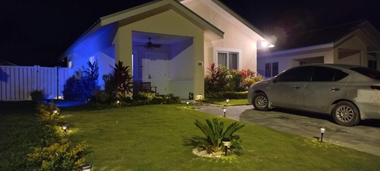 Natty'S Cozy Beach House In Hanover Jamaica Lucea Ngoại thất bức ảnh
